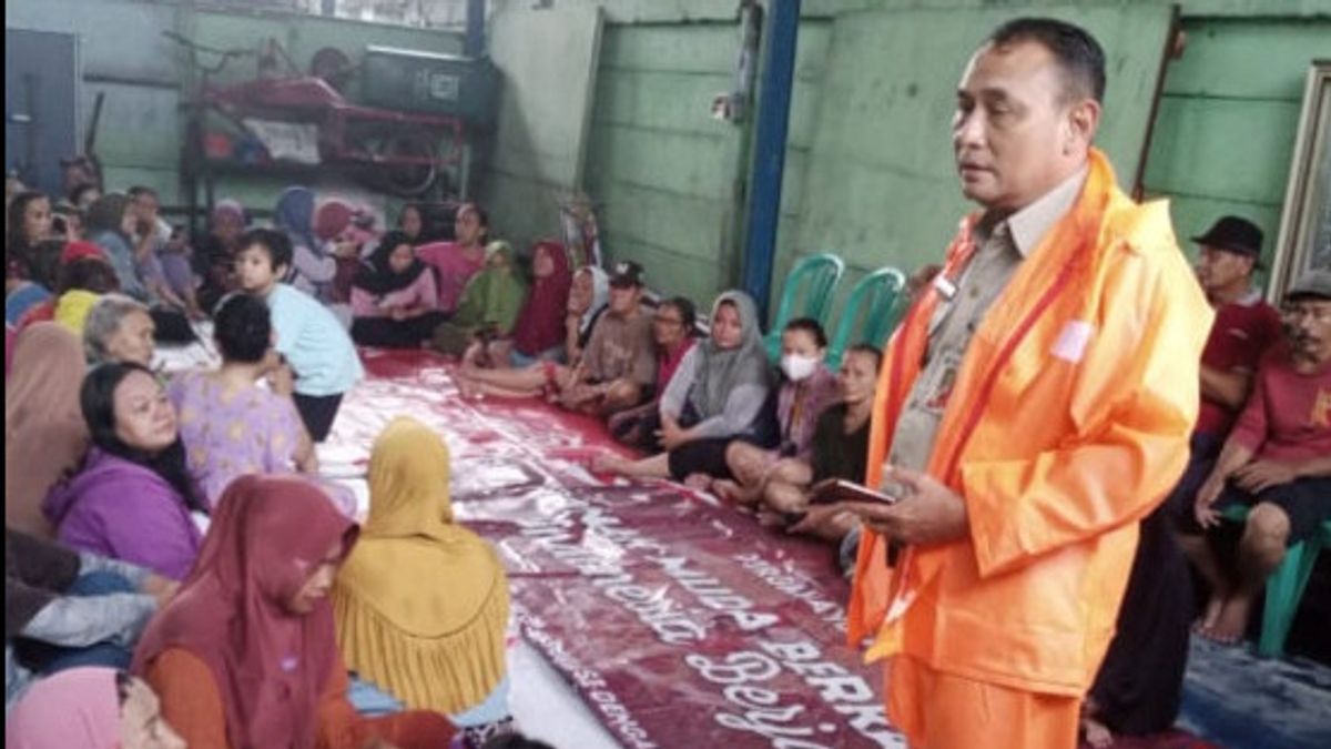 458 Warga Pademangan Timur Mengungsi Imbas Kebanjiran