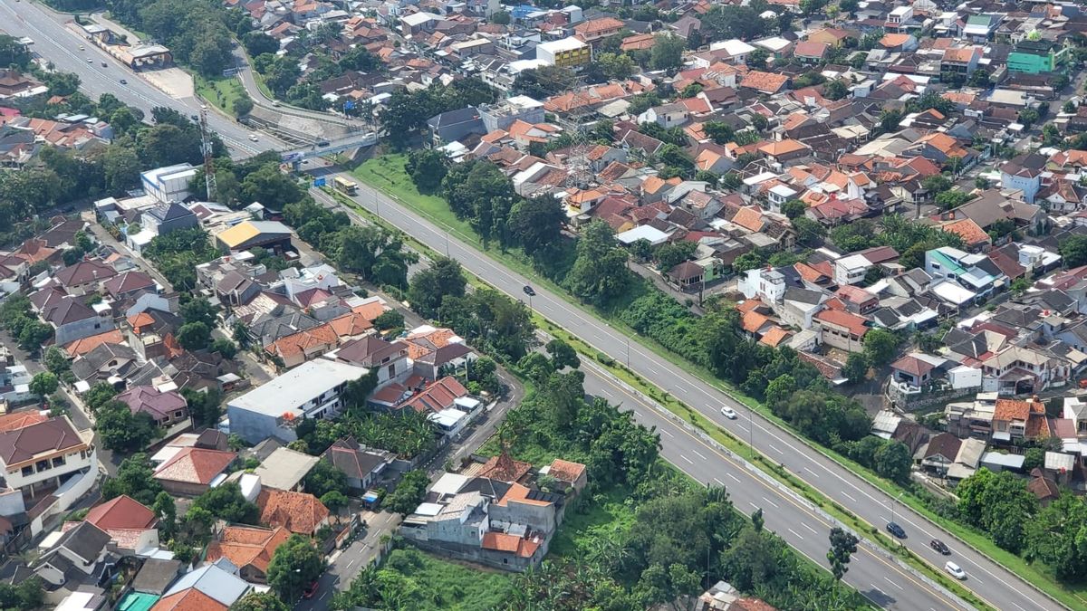 Pantauan Udara Arus Mudik: Polisi Sebut Lalu Lintas H-2 Lebaran Terpantau Lancar