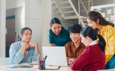 8 Karakteristik Gen Z di Tempat Kerja, Ternyata Punya Banyak Keunggulan