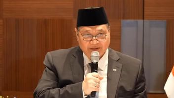 アイルランガ副首相、WFH、B50、燃料制限など8つの変革方向を発表