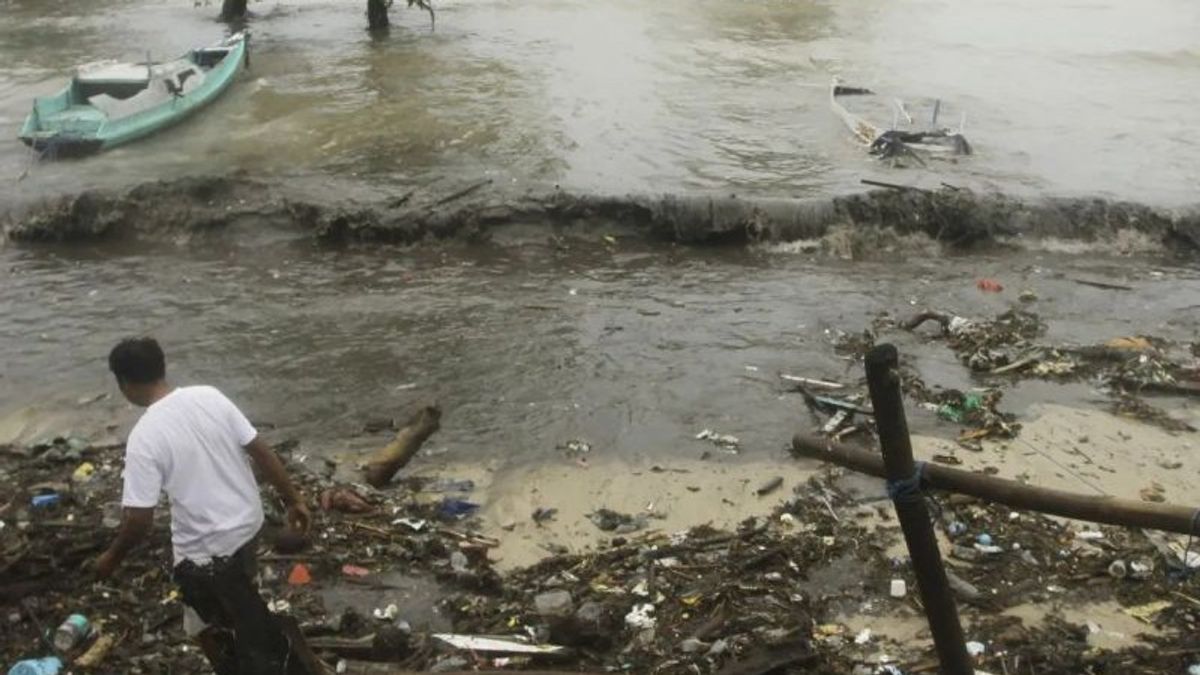 Météo extrême, BMKG rappelle aux inondations rob d’un risque d’eau NTT jusqu’au 16 mars