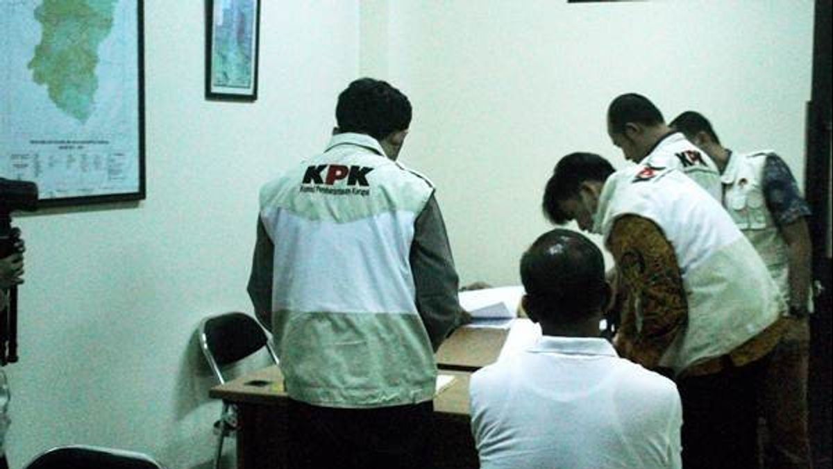 POM TNI dan KPK Geledah Kantor Basarnas Sejak Pagi Tadi