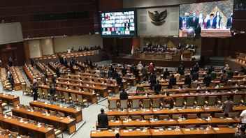 Today, Commission III Of The House Of Representatives Holds Fit And Proper Test 14 Candidates For Komnas HAM Members
