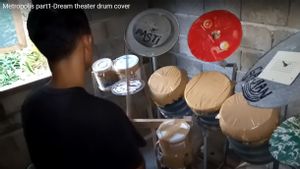 Mike Portnoy Kagumi Drumer Viral Indonesia yang Main Pakai Galon dan Ember, Janji Beri Drum Merek Tama