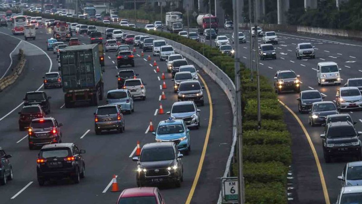 Observers: We Must Have Special Regulations To Arrange One Way On Highways