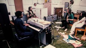 Alasan Penggemar Bakal Terkejut dengan <i>The Beatles: Get Back</i>, Sutradara: Sangat Intim, Bukan Dokumenter Musik