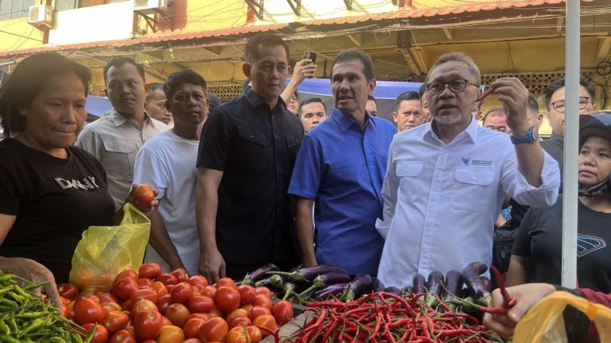 Vue du marché de Batam, le ministre du Commerce révélé que cabai a été affecté par la récolte de Melimah à Mataram, Aceh à Medan