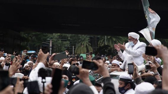 3 Tersangka Selain Rizieq Serahkan Diri ke Polda Metro Jaya