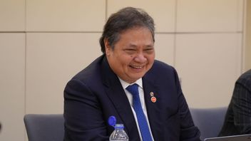 完全会員へのアクセスのプロセスを加速し、エアランガはOECDの事務総長と会う