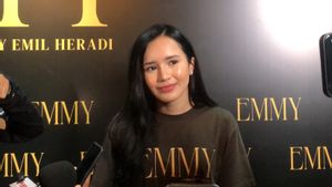Syuting Film Sejarah, Beby Tsabina dan Samo Rafael Rela Tanning Kulit