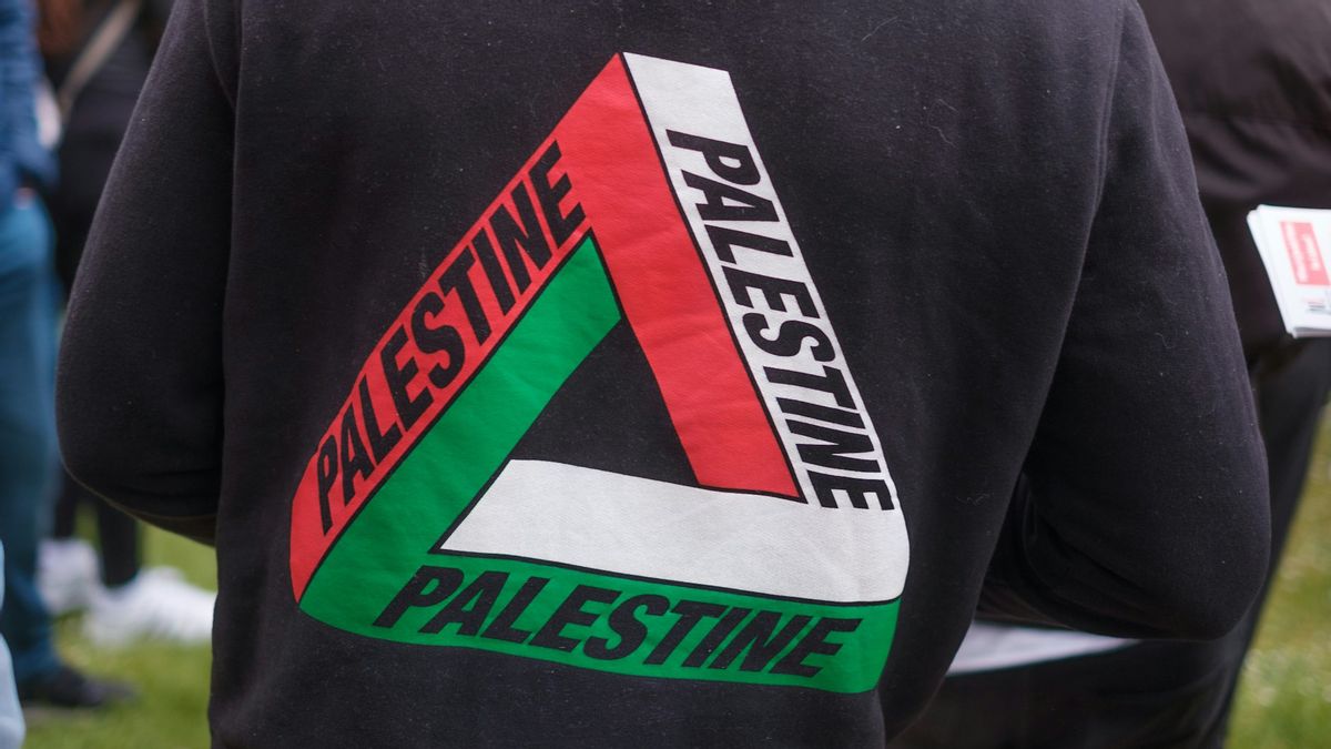 اعتقل نشطاء فلسطينيون في لندن بسبب سويترز تصور خريطة فلسطينية