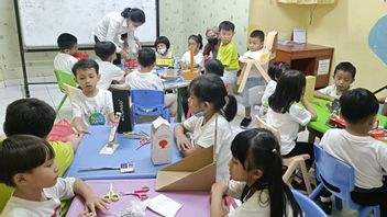 为什么政府取消混合教育？这对教育质量有什么风险