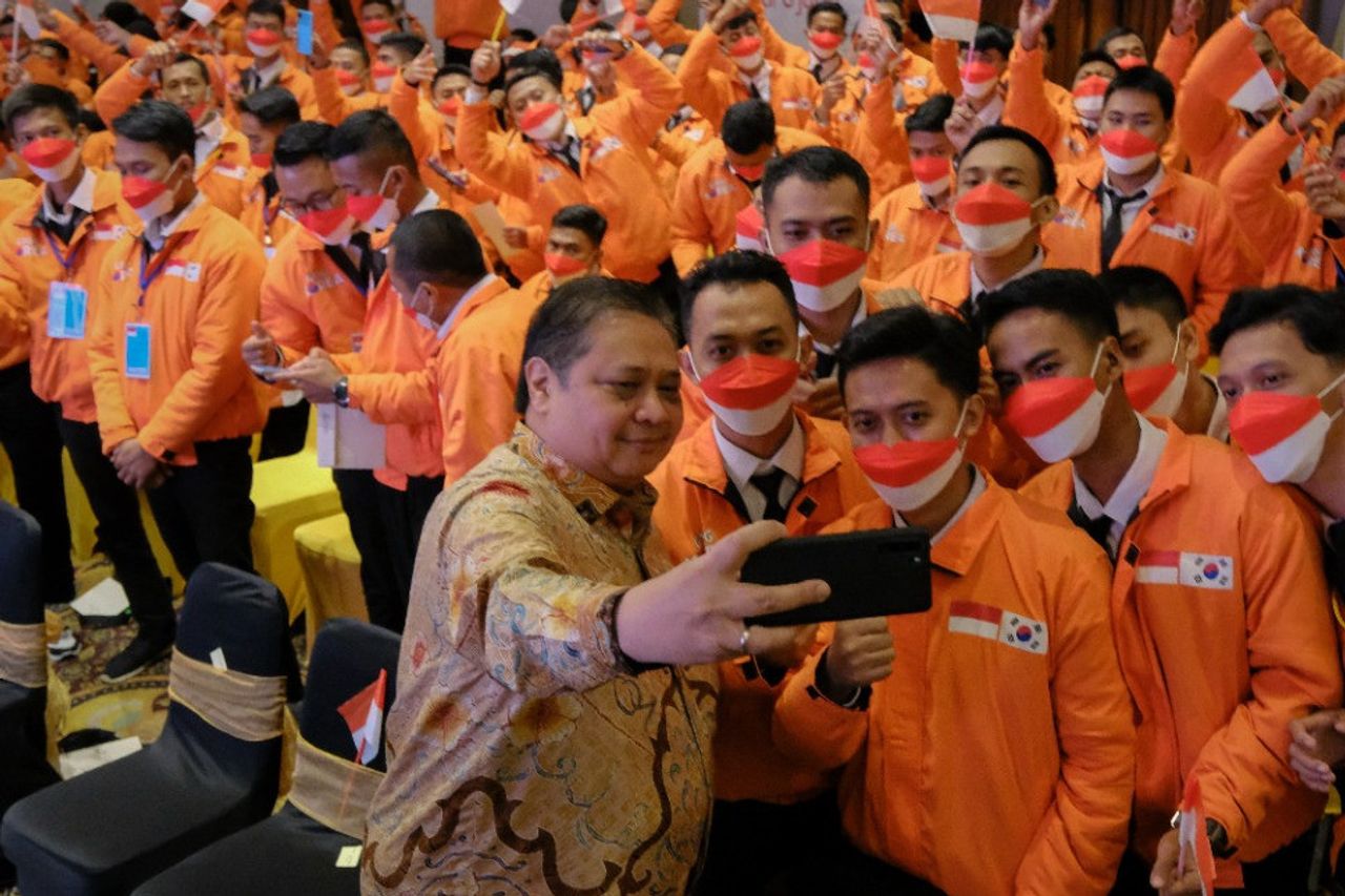 アイランガ調整大臣、移民労働者をインドネシアの外国為替ヒーローに呼ぶ