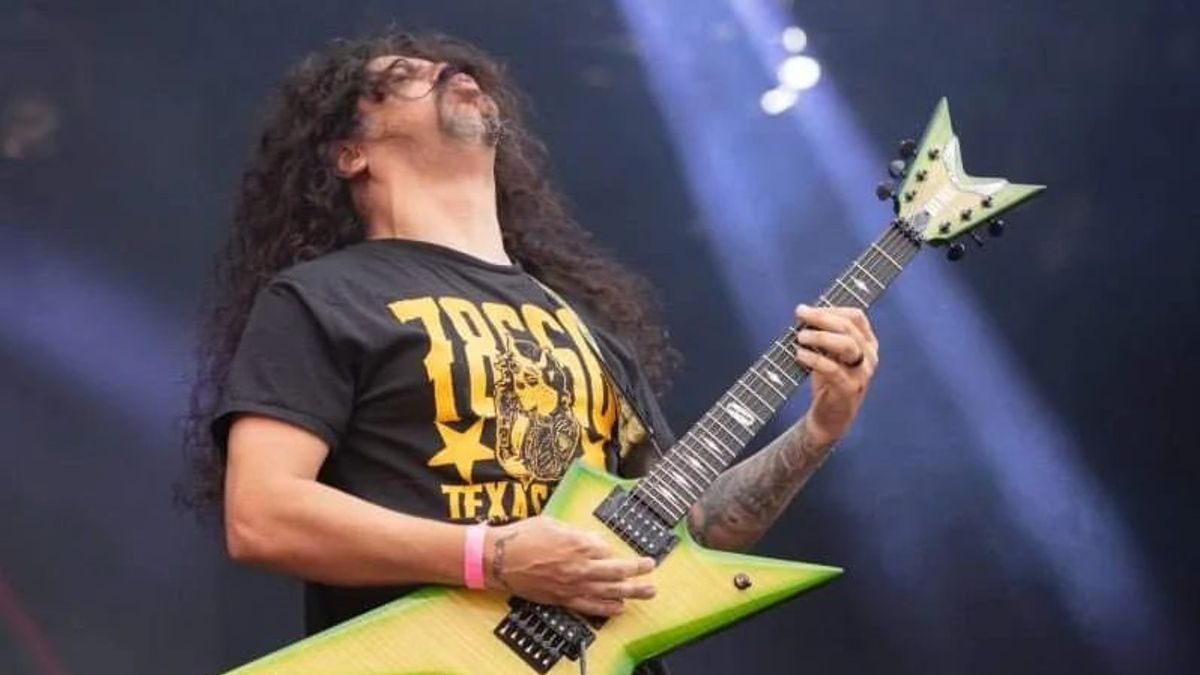 Soulfly Recruit Guitarist Philip H. Shagmo & The Illegals, Mike DeLeon