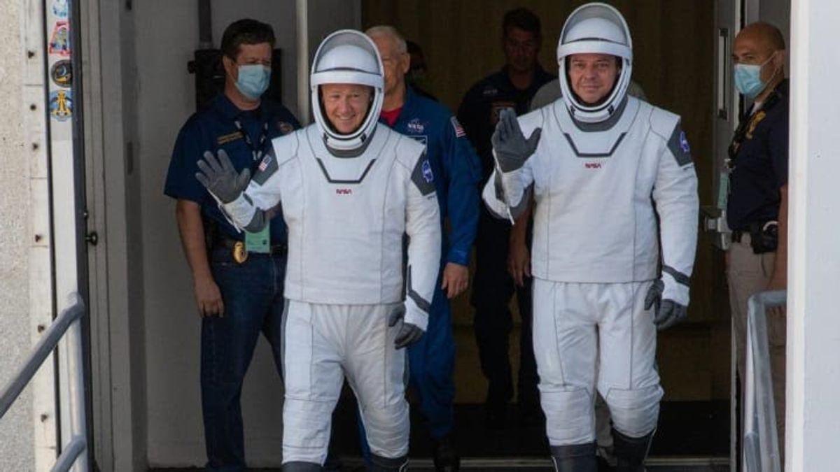 Retour De Deux Astronautes De La NASA-SpaceX Depuis L'espace Extra-atmosphérique