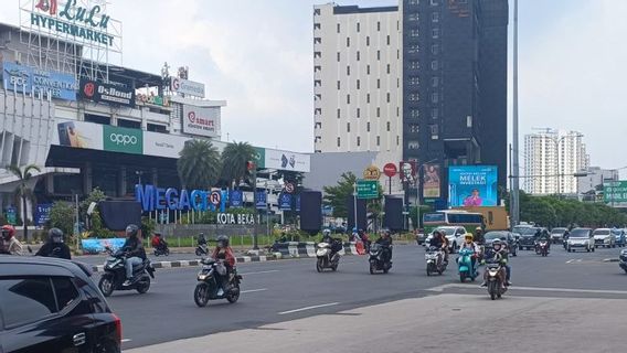 Arus Balik 2023 di Kalimalang Bekasi - Jakarta Masih Didominasi Motor Warga Setempat