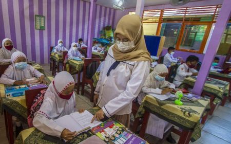 Beda dari Kemendikbud Ristek, Disdik DKI Hanya Temukan 1 Klaster COVID-19 Sekolah Selama PTM