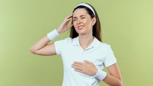 Penyebab dan Cara Mengatasi Dada Tiba-Tiba Sakit, Kapan Harus ke Dokter?