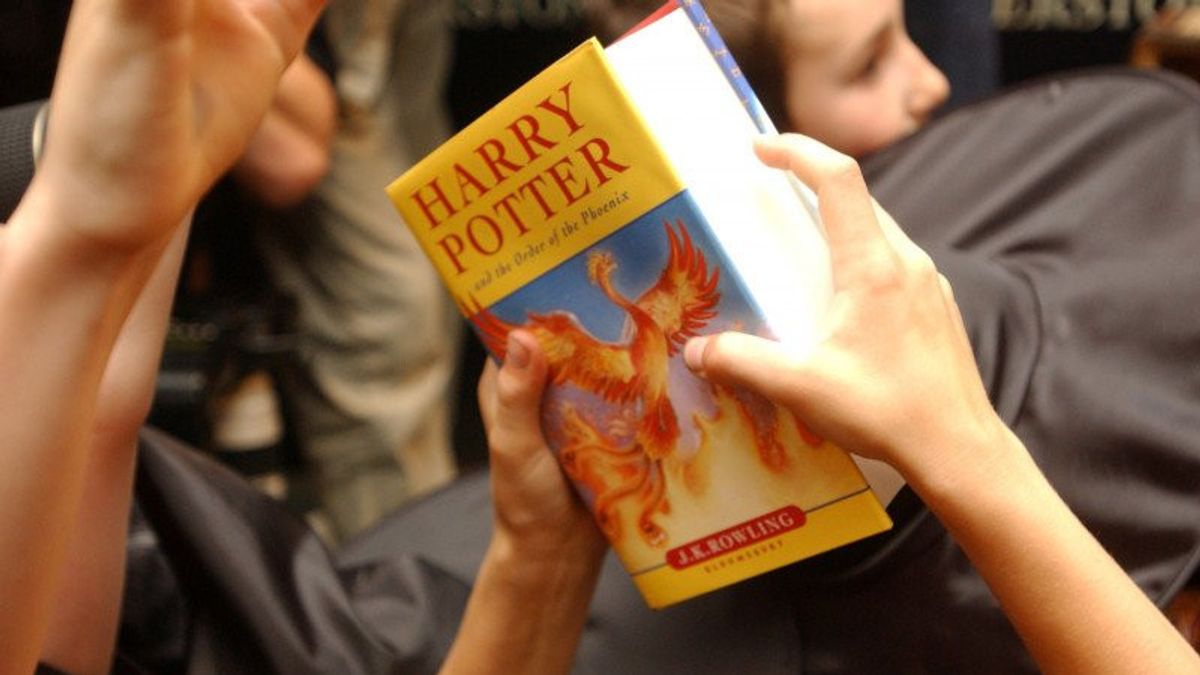 Préparez-vous, Les Fans Peuvent Maintenant Contribuer à Célébrer Les 20 Ans Du Film Harry Potter