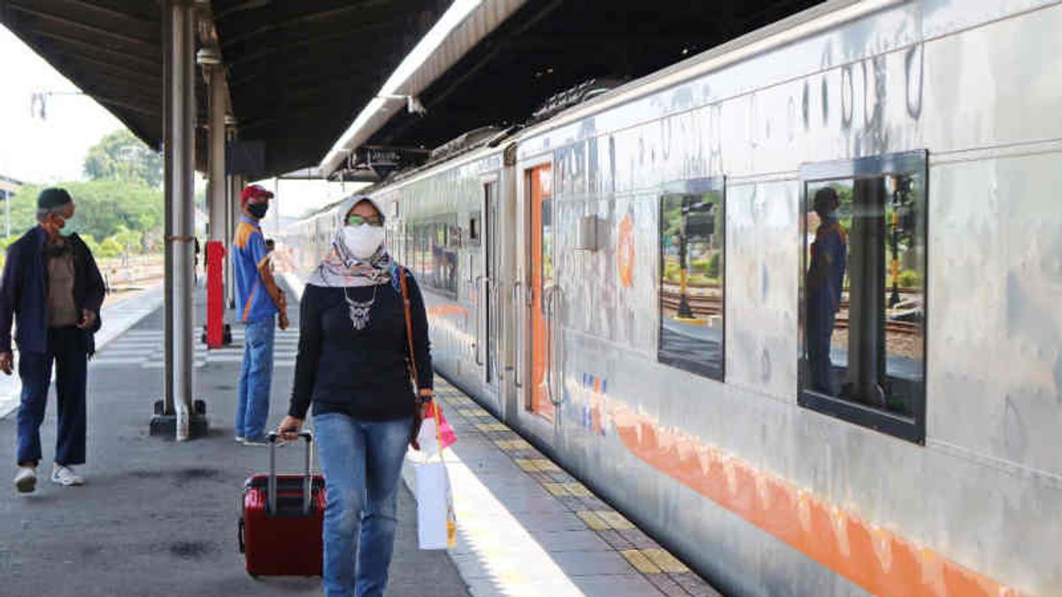 Remember! Children Under 12 Years Old Are Still Prohibited From Using Long-distance Trains