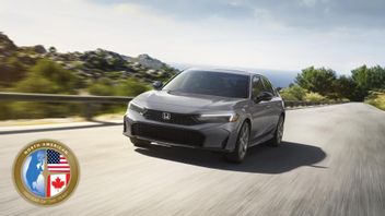 Honda Civic Hybrid Dianugerahi Gelar Mobil Terbaik Amerika Utara 2025