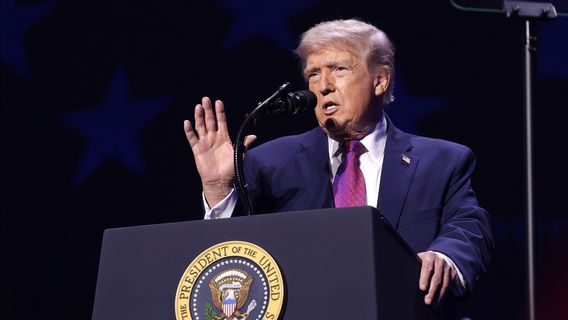 Trump Appeals Court Ruling Blocking 10 Percent Trade Tariffs