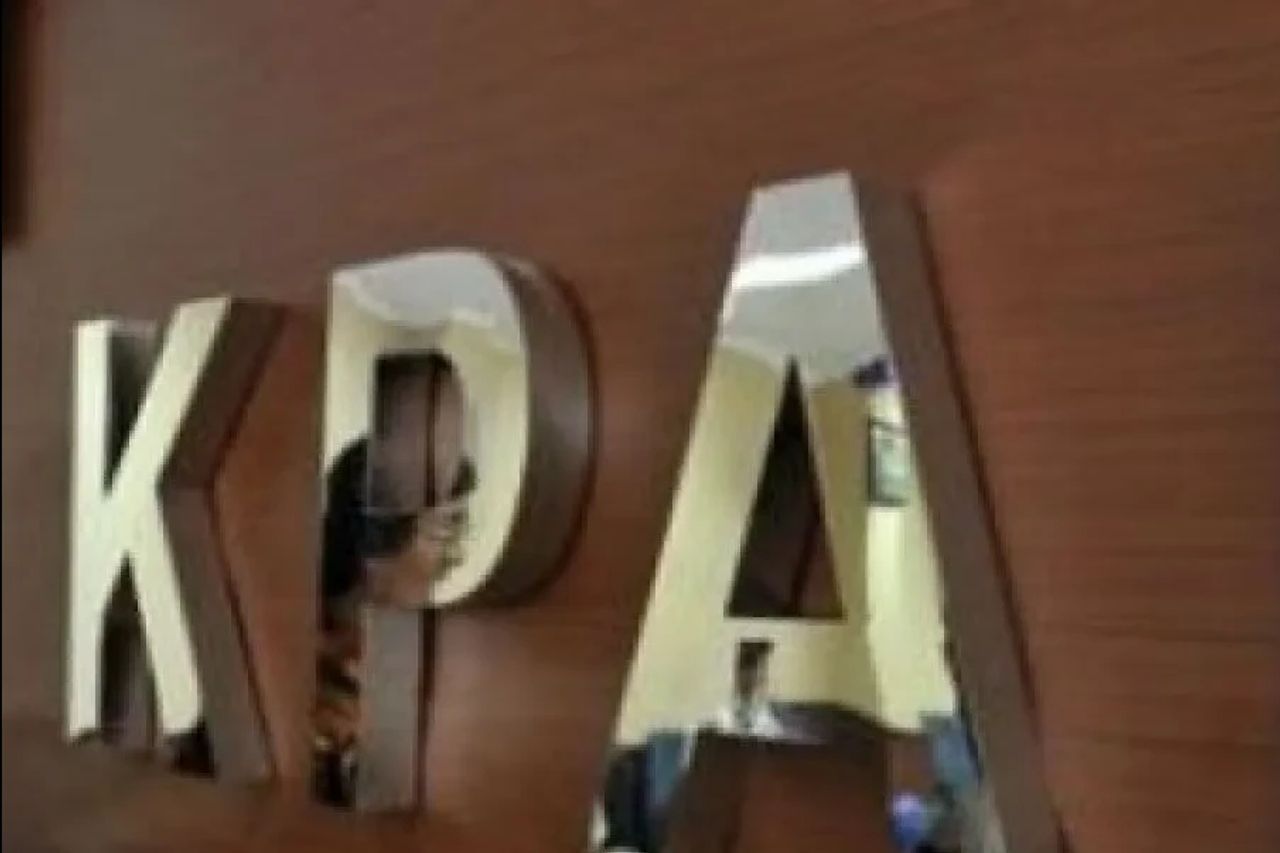 سانتري في سوكوهارجو ديبالاك سينيور ميلاوان تيواس ديبوكولي ، KPAI يطلب من الشرطة إجراء تونتاس