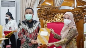 Pemprov Sulsel Salurkan Bantuan Rp200 Miliar untuk Kabupaten/kota