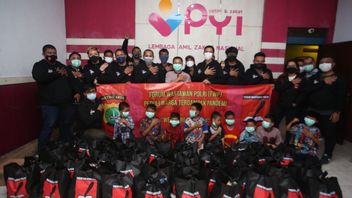 FWP Sebar Ratusan Paket Sembako untuk Warga Terdampak COVID-19