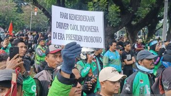 Aksi Ribuan Ojol Hari Ini di Patung Kuda Menuntut Keadilan Tarif yang Dianggap Mencekik