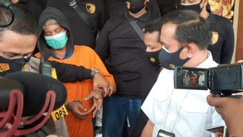  حكم على قاتل موظفة في بنك يبلغ من العمر 14 عامًا في بالي بالسجن لمدة 7.5 عامًا