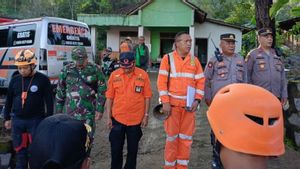    Ayah dan Anak Korban Longsor di Sragen Ditemukan Tewas