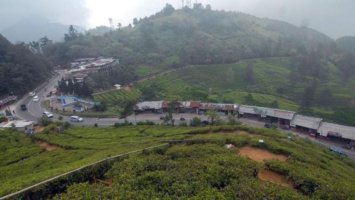 Polisi Berlakukan Sistem <i>One Way</i> Jalur Padang-Bukittinggi dari H-3 Lebaran 2023