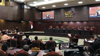 总统选举诉讼的听证会,Mahfud Sebut Hakim MK Alami Perang Batin