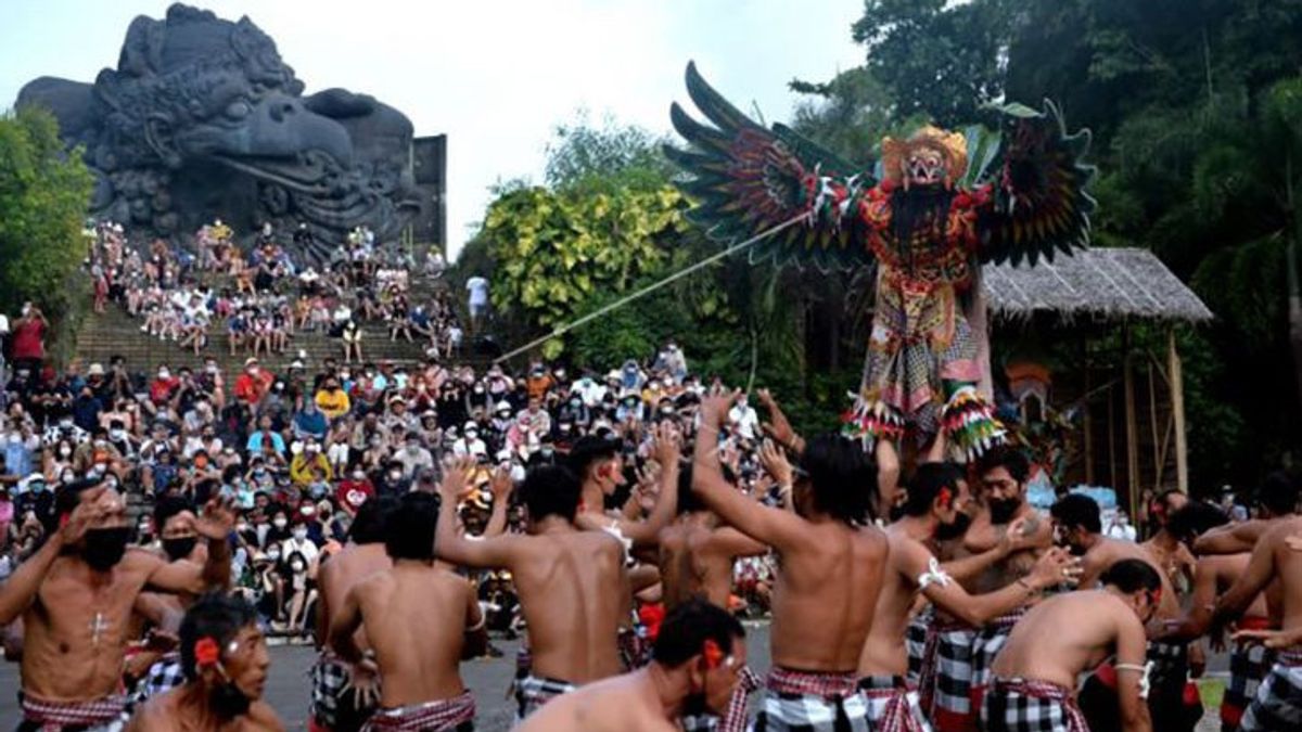 Kecak Dance: History And Uniqueness Inspired By The Holy Dance