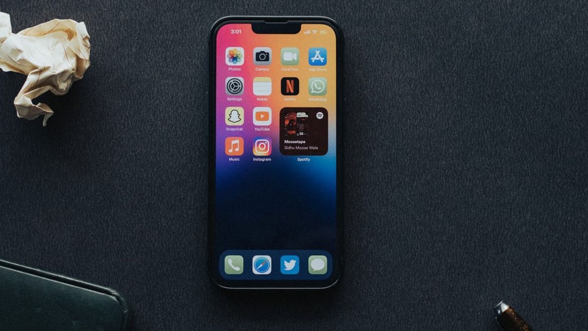 Fitur iOS 16 untuk iPhone Ini Membuat Layar Selalu Aktif