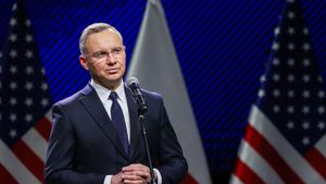 Polish President Asks US To Place Nuclear Weapons In His Territory To Prevent Russian Aggression