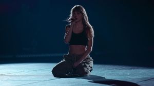 Taylor Swift Buka Tur Eras dengan Nyanyikan 44 Lagu