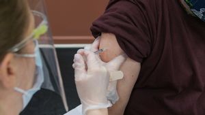 Inggris Targetkan Dosis Ketiga Vaksin COVID-19 Bagi Seluruh Penduduk Berusia Di Atas 50 Tahun 