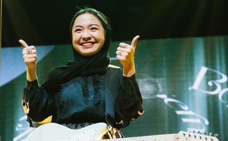 Bernadya Pakai Penutup Kepala saat Pertama Kali Manggung di Banda Aceh