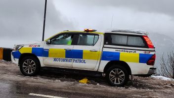 Bom Pinggir Jalan Hantam Kendaraan Polisi Tewaskan 3 Orang, Pakistan Salahkan Taliban