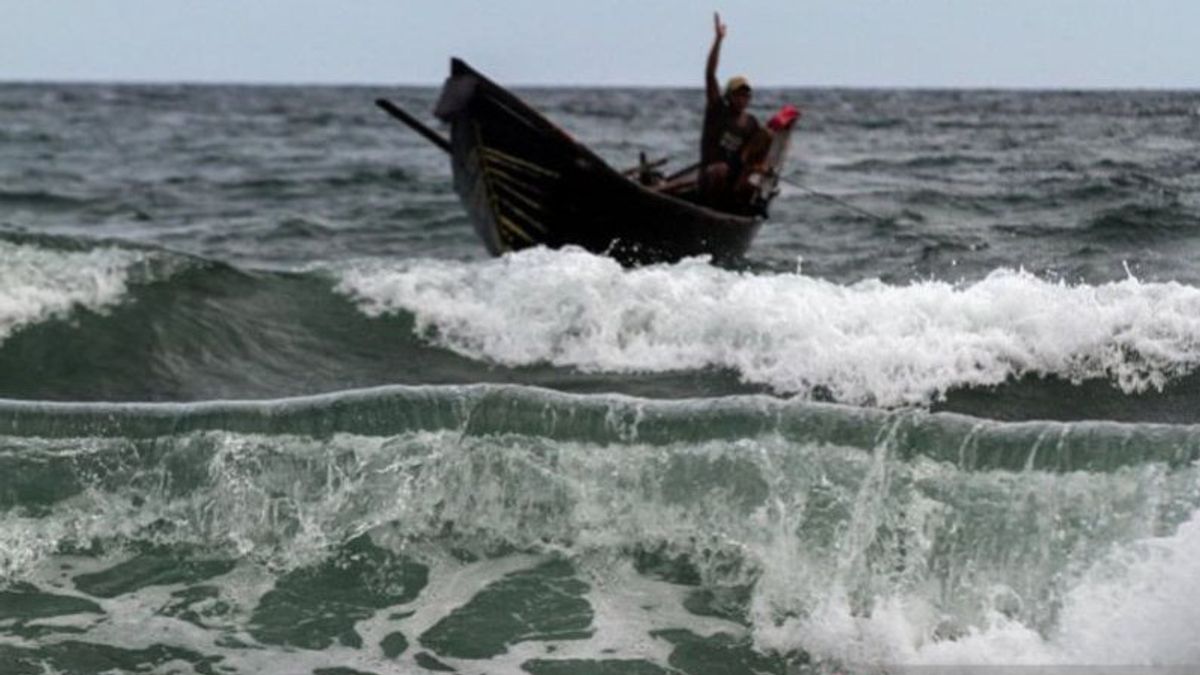 <i>Warning</i>! Potensi Tinggi Gelombang di Selat Malaka Sentuh 3 Meter, BMKG Minta Nelayan di Aceh Waspada 