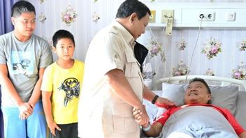 Prabowo visite les familles de la victime de Ricuh Makassar