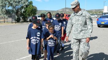 Kekurangan Guru dan Pandemi COVID-19, New Mexico Terjunkan Garda Nasional untuk Mengajar di Sekolah