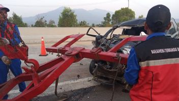 West Coast DPRD Secretariat Car Going To Ciamis Accident On Bakauheni Toll Road, 1 Victim Died