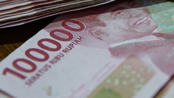 Kekhawatiran COVID-19 Masih Tinggi, Rupiah Dibuka Melemah Tipis 5 Poin