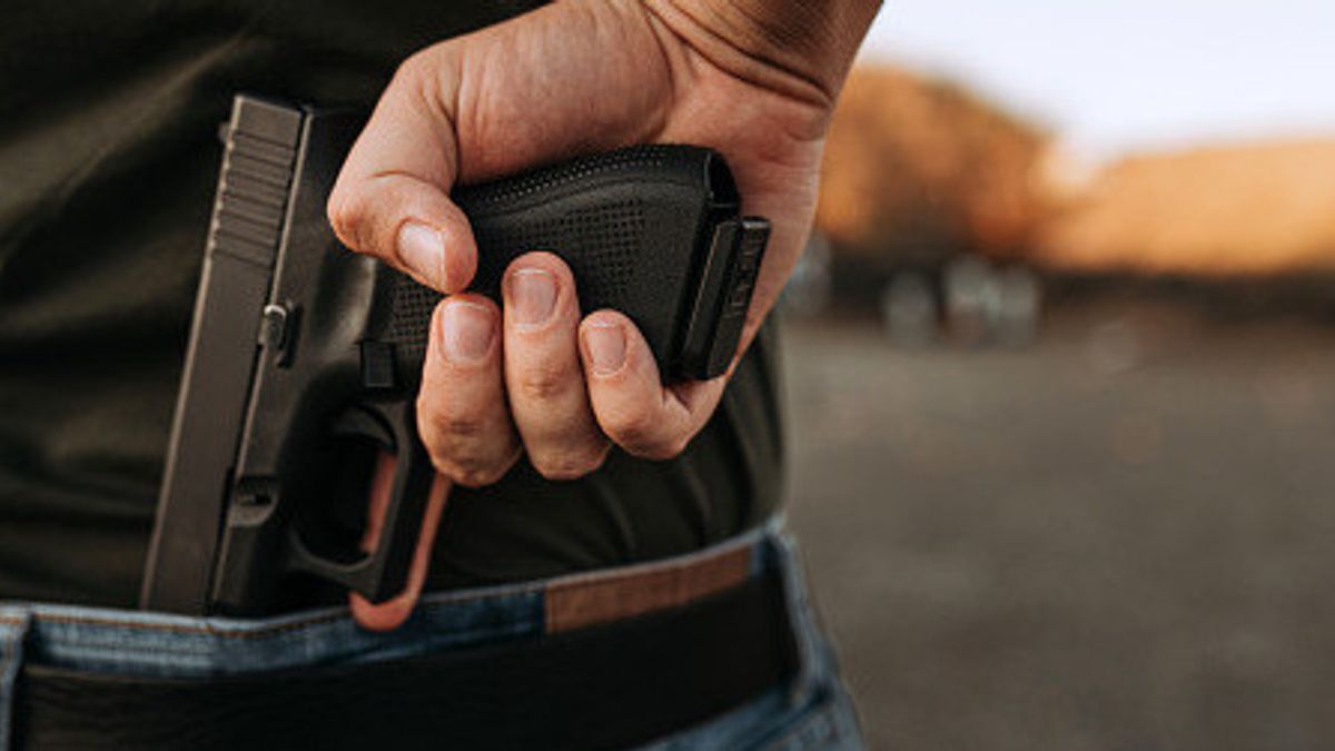 Members Of The Satreskrim Polres Kepulauan Seribu Reportedly Disadvantaged Using A Teman's Gun