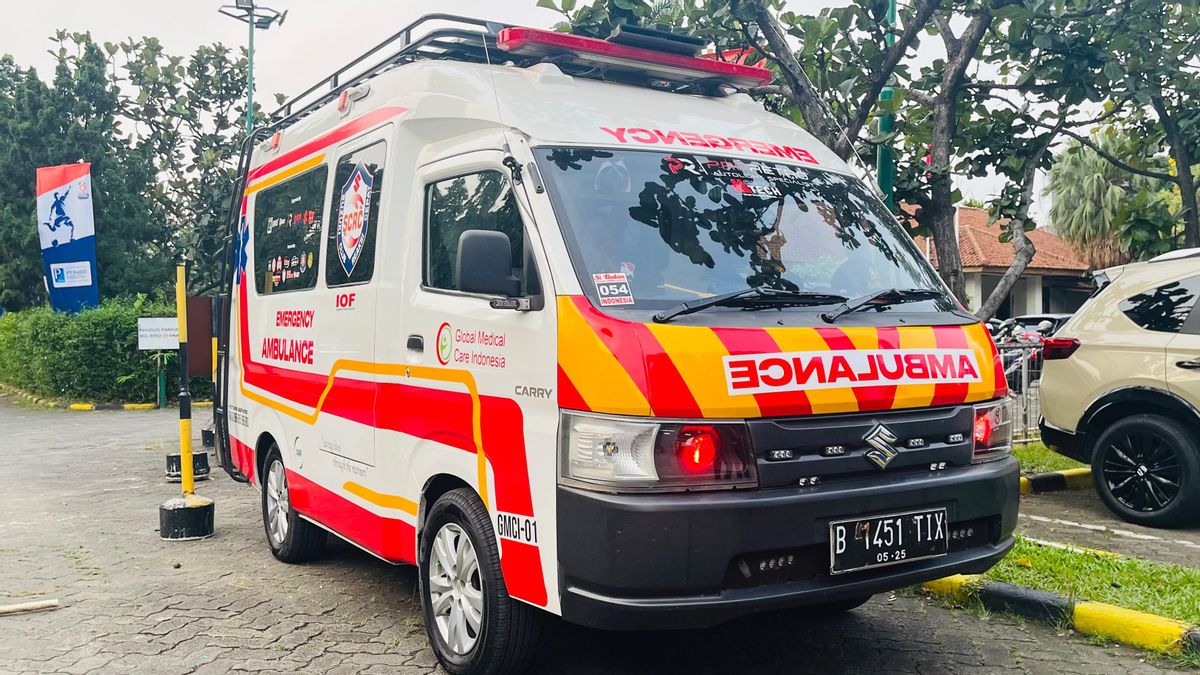 Connaissez l’installation d’ambulance Suzuki Carry utilisée lors du tournoi de Futsal Forwot 2024