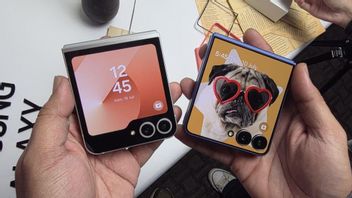 Galaxy Z Flip 7's Screen Protector and Hinge Prove Robust in Extreme Testing