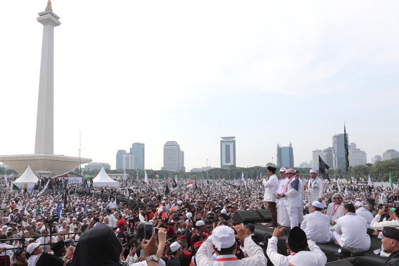 212 لم الشمل، Sukmawati ديموس للعودة ريزيق شهاب